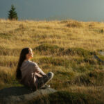 瞑想は何のためにするの？判断しないで観察する意味とは